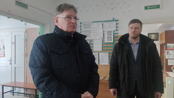 Владимир Корбут проверил, как исполняются наказы избирателей, и нашёл огрехи