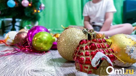 Конфеты — не главное зло: омские педиатры рассказали, чем рискуют дети на Новый год