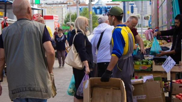 Силовики провели рейд на складах ПЭК в Новосибирске в поисках нелегальных мигрантов