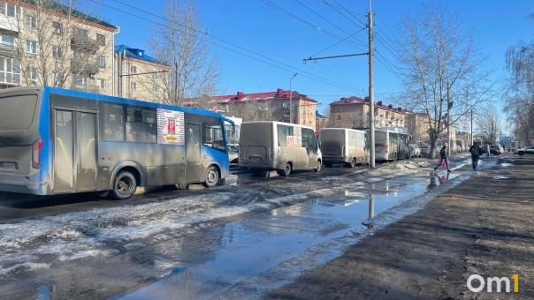 Борьба с лужами: куда жаловаться на подтопления в Омске