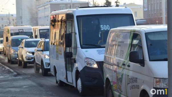 На популярных маршрутах в Омске увеличится количество автобусов