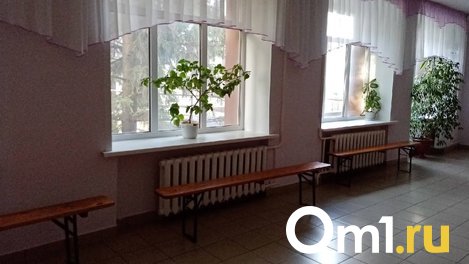 В Ростовской области подросток в маске пытался попасть в школу с ножом – есть раненые