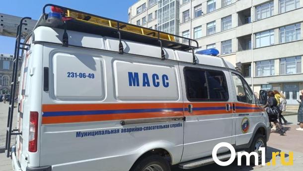Экстренные вызовы в Новосибирске: спасатели МАСС помогли мужчине с инсультом