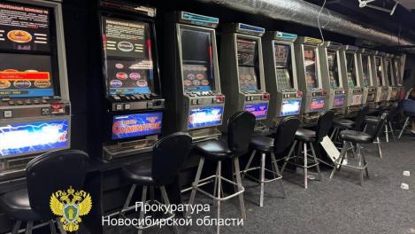 Правоохранители накрыли сеть подпольных казино в Новосибирске: изъято более 100 автоматов