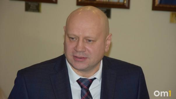 Мэр Омска Сергей Шелест получил благодарственное письмо от ОмГТУ