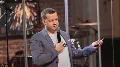 Омский бизнесмен Денис Моисеев написал цифровую картину и продал её за 55 тысяч рублей