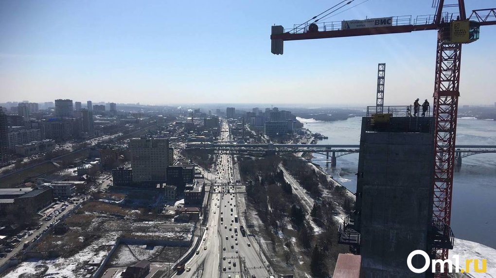Поднимаемся на 114-метровый пилон четвёртого моста и показываем самую широкую панораму Новосибирска