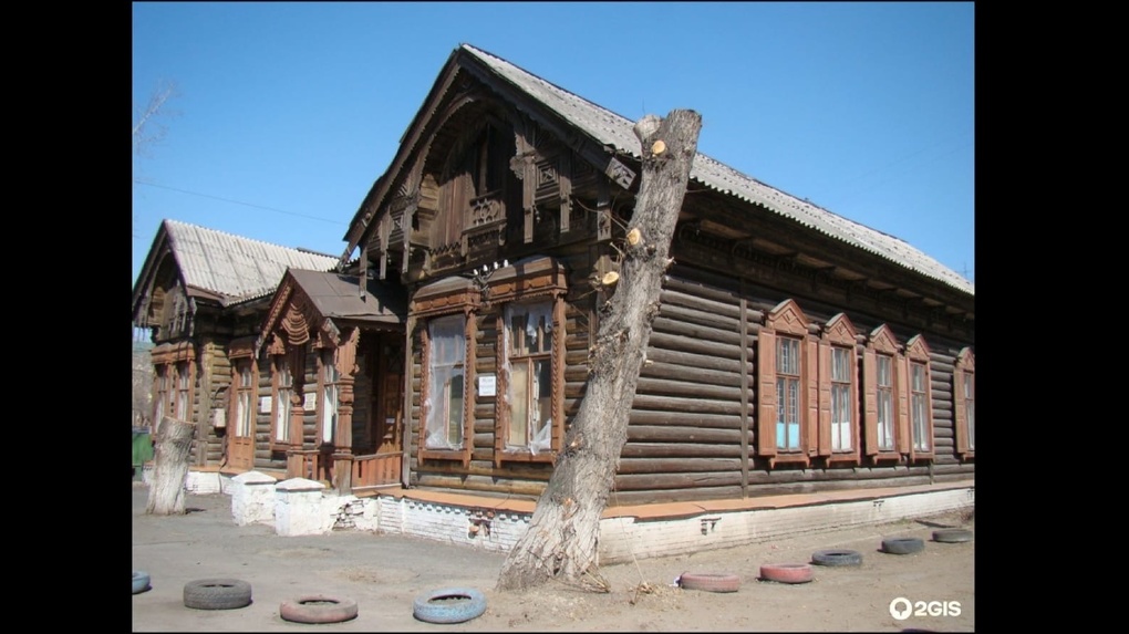 В центре Омска отреставрируют затерянный столетний дом