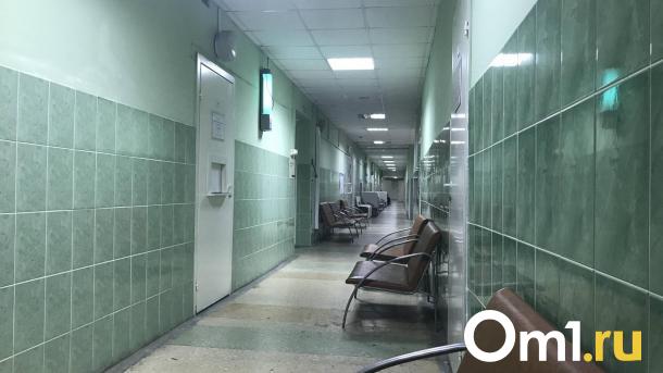«Земские врачи» массово покидают свои посты в Омской области