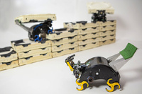 Ученые создали роботов-«термитов», которые строят дома без чертежей