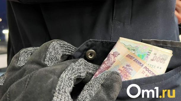 Омич поверил «оператору связи» и потерял больше пяти миллионов рублей