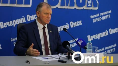 Глава омского Дептранса рассказал, как контролируют график движения транспорта