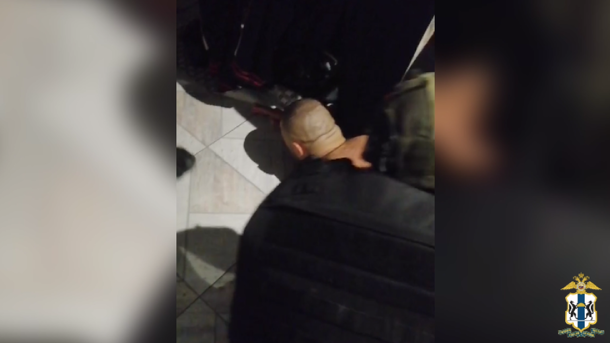Подозреваемых в вымогательстве 400 тысяч рублей задержали в Новосибирске