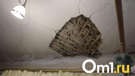 Мать с ребёнком-инвалидом поселили в квартиру без отопления в Новосибирской области