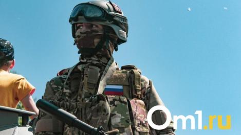 Боец СВО сделал сюрприз близким, неожиданно приехав домой на Рождество в Новосибирскую область