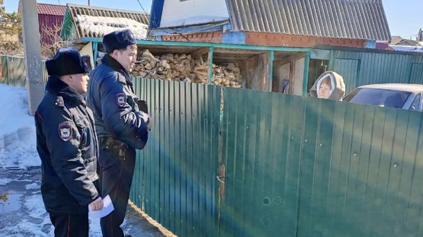 Полиция рекомендует омским дачникам следить за подозрительными незнакомцами