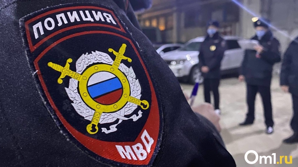 В Новосибирске вооружённые грабители вынесли деньги из банка «Левобережный»