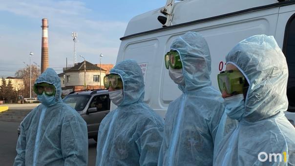 Больше двух тысяч омичей, заболевших коронавирусом, скончались не от него