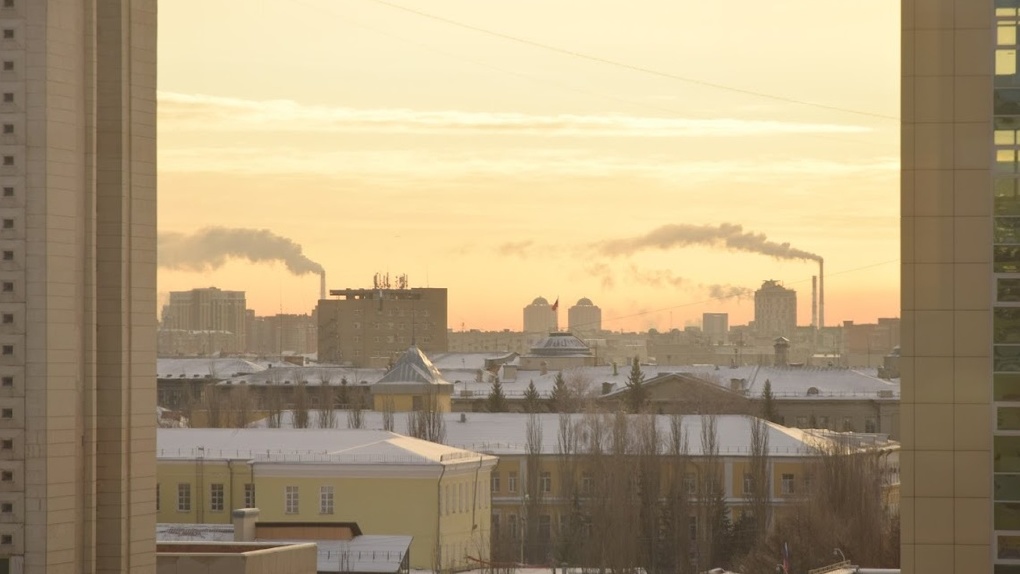 На востоке Омска в ноябре зафиксировали предельный уровень вредных выбросов в воздух