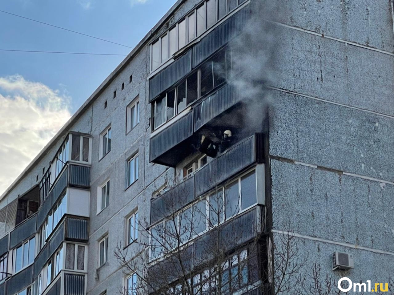 Новости омск 5. Пожар в Омске. Омск пожар на 3 Станционной. Пожар в Омске Туполева 3.