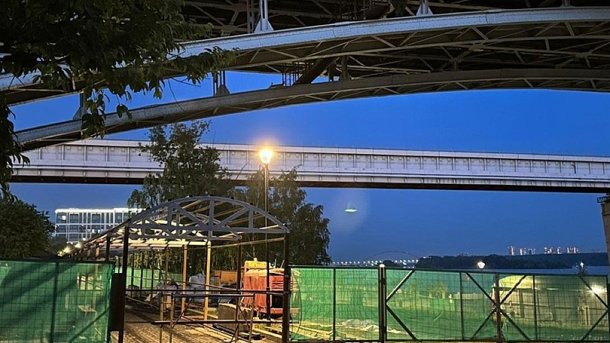В Новосибирске под Октябрьским мостом возведут вторую крытую пешеходную галерею