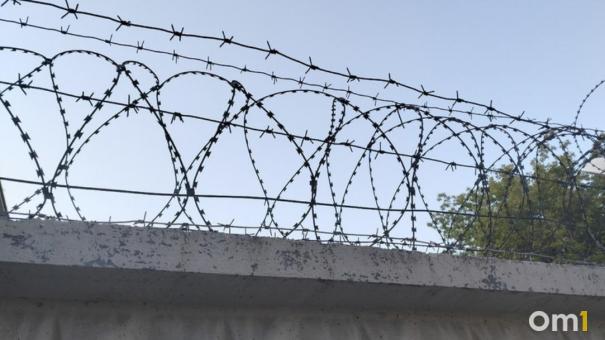 Поставила голову в сервант: мать-убийца из Красноярска предстала перед судом