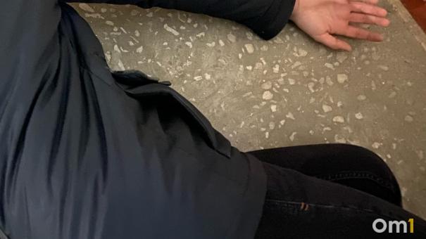 Шок и месиво из костей. На омском заводе рабочего раздавило электрокаром