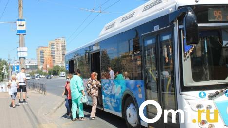Из-за перекрытия центра Омска изменились маршруты автобусов