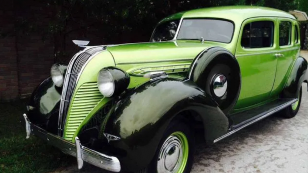 Редкий ретрокар Hudson Deluxe Eight выставили на продажу в Новосибирске