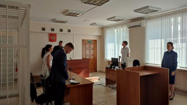 В Омске осудили водителя маршрутки, из которой выпала пассажирка — женщина погибла