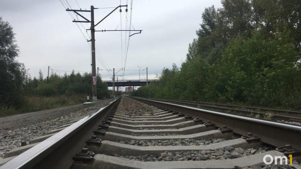 Поезд сбил пенсионерку в пригороде Новосибирска