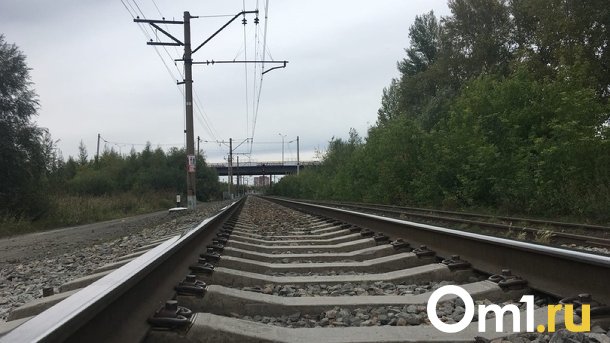 Поезд сбил пенсионерку в пригороде Новосибирска