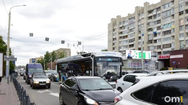 Омич взыскал с пассажирского предприятия 800 тысяч рублей за ДТП с автобусом