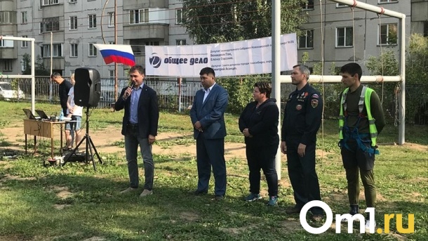 Площадку для занятий спортивным туризмом открыли на стадионе новосибирской школы