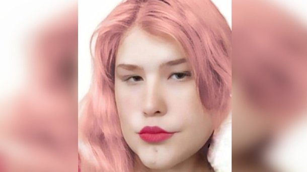 18-летняя девушка с розовыми волосами пропала в Новосибирской области