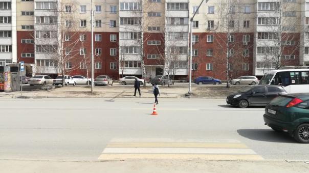 Водитель иномарки сбил 11-летнего школьника на пешеходном переходе в Новосибирске