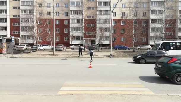 Водитель иномарки сбил 11-летнего школьника на пешеходном переходе в Новосибирске