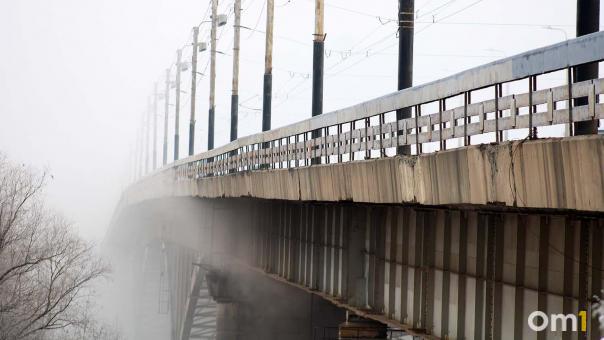 В Новосибирске вводят режим повышенной готовности на мосту через реку Тулу