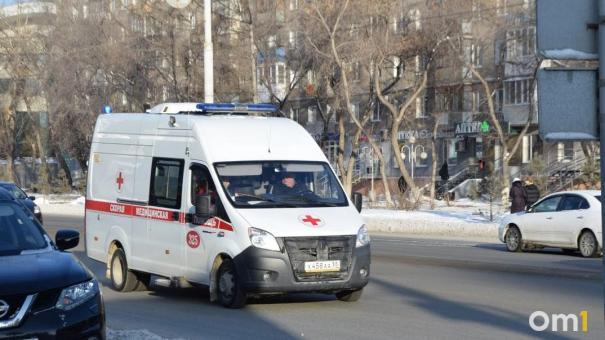На Иртышской набережной в Омске произошло крупное ДТП