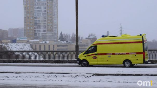 В Омске маршрутка сбила 16-летнюю школьницу