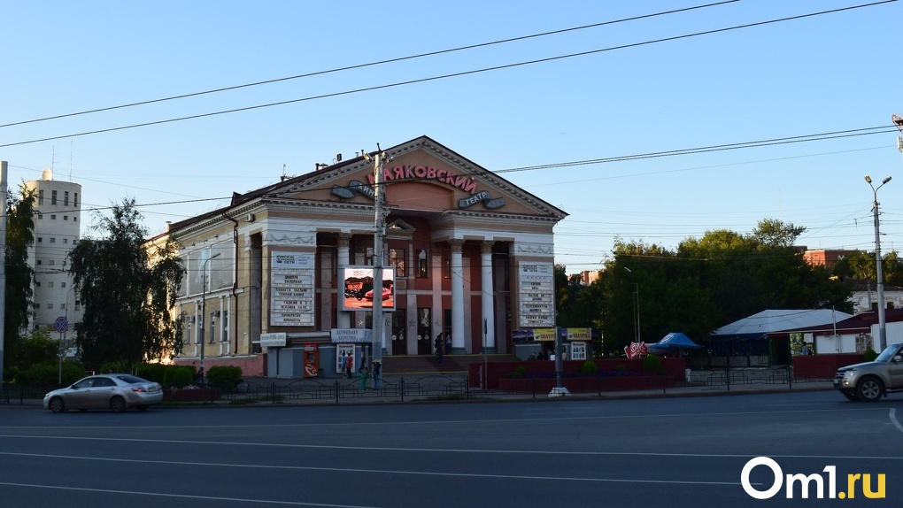 На аварийном кольце у кинотеатра «Маяковский» в Омске может появиться светофор