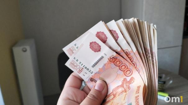 На 10 тысяч рублей увеличат зарплаты лучшим медработникам Новосибирской области