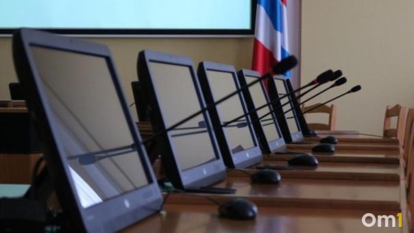 Каждый второй новосибирец готов доверить ИИ работу чиновников