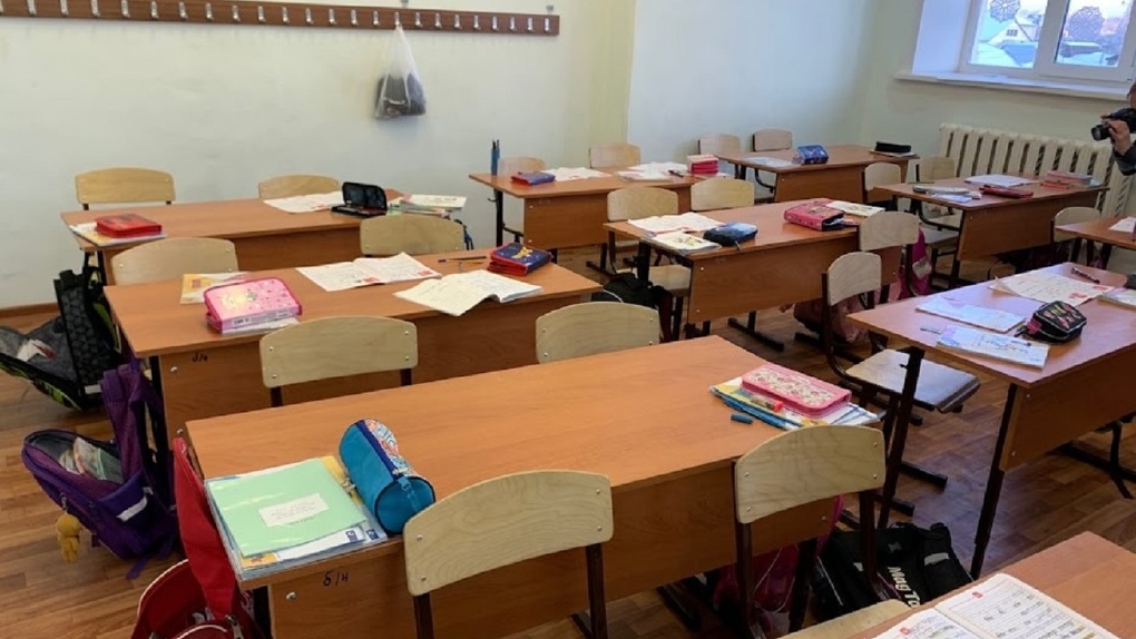 Омские школы будут самостоятельно определять сроки каникул