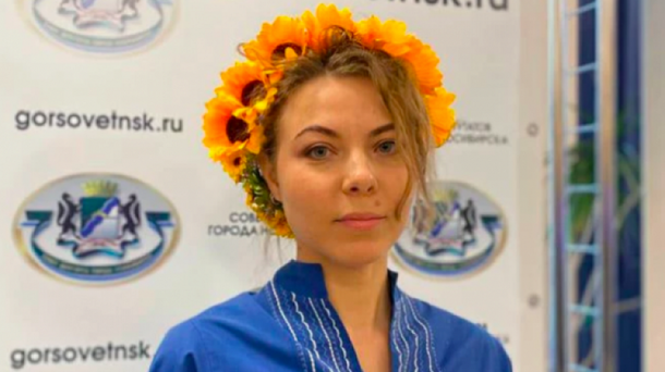 Изъяли технику и телефоны: прошли обыски в трёх домах близких депутата горсовета Новосибирска Пироговой