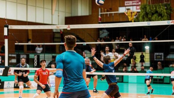 Новосибирский «Локомотив» уверенно победил «Нову» в домашнем матче