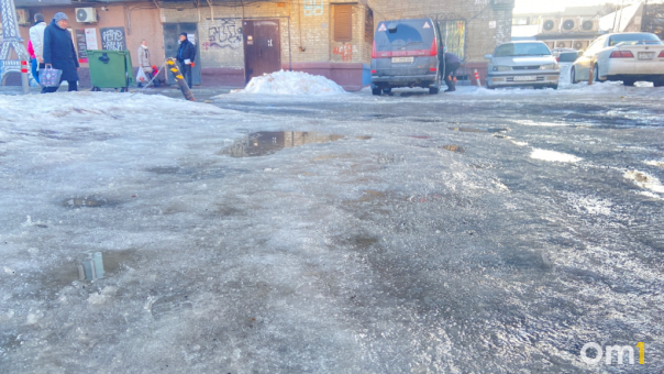 В Новосибирске 74 жителя получили травмы из-за гололёда
