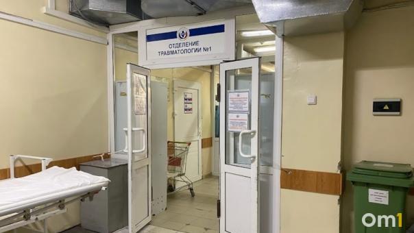 Просто поссорились: в омской деревне сельчанин сломал соседу нижнюю челюсть