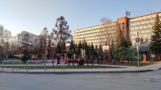 В Новосибирске открыли закладной камень памятника академику Марчуку