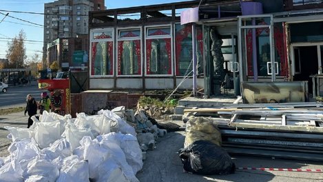 Легендарное кафе у ЦУМа сносят в Новосибирске